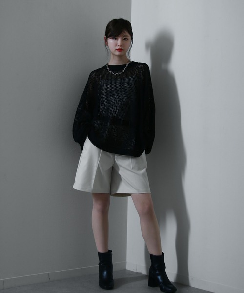 NILWAY(ニルウェイ)の「透かし編み プルオーバー メッシュ オーバーサイズ ニット(Tシャツ/カットソー・レディース・ブラック/アイボリー/ライトブルー/ブラック系その他/アイボリー系/ネイビー系/レッド・MEDIUM/LARGE)」の13枚目の写真
