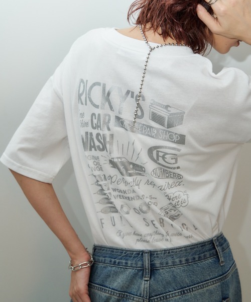 Auntie Rosa Holiday(アンティローザホリデー)の「CAR REPAIR'S箔プリントロゴルーズTEE(Tシャツ/カットソー・レディース・オフホワイト/ナチュラル/チャコールグレー・FREE)」の1枚目の写真