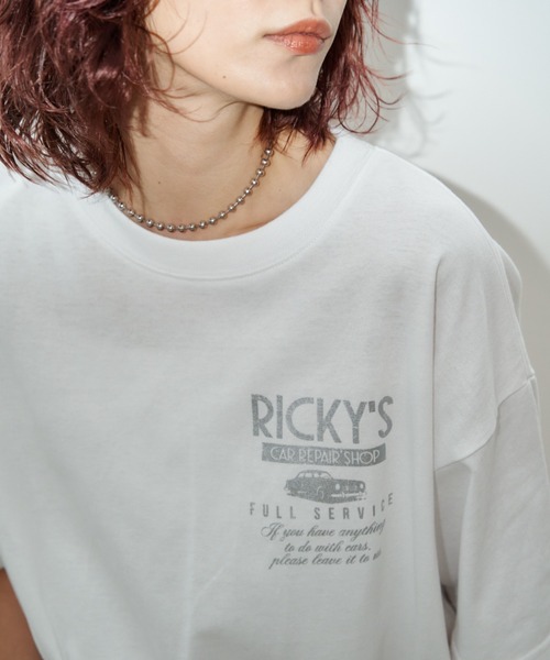 Auntie Rosa Holiday(アンティローザホリデー)の「CAR REPAIR'S箔プリントロゴルーズTEE(Tシャツ/カットソー・レディース・オフホワイト/ナチュラル/チャコールグレー・FREE)」の15枚目の写真