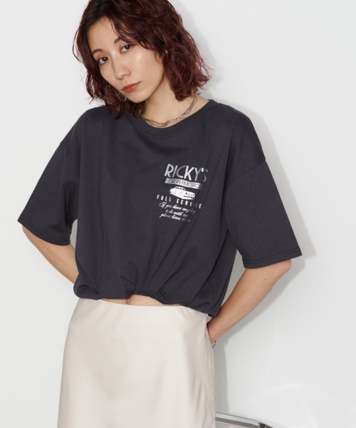 Auntie Rosa Holiday(アンティローザホリデー)の「CAR REPAIR'S箔プリントロゴルーズTEE(Tシャツ/カットソー・レディース・オフホワイト/ナチュラル/チャコールグレー・FREE)」の10枚目の写真