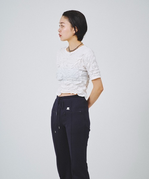 forget-me-nots(フォーゲットミーノッツ)の「シャーリング トップス FMN-24SS-CS-003(Tシャツ/カットソー・レディース・ホワイト/チャコールグレー・FREE)」の13枚目の写真