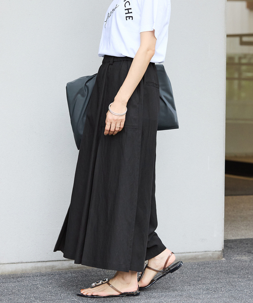 IENA(イエナ)の「ツータックキュロット(その他パンツ・レディース・ブラック/カーキ・36/38)」の6枚目の写真