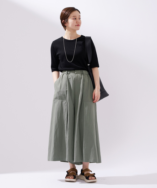 IENA(イエナ)の「ツータックキュロット(その他パンツ・レディース・ブラック/カーキ・36/38)」の13枚目の写真