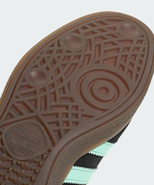 adidas（アディダス）の「ハンドボール スペツィアル / Handball Spezial / アディダスオリジナルス adidas Originals（スニーカー・メンズ・ブラック・23.5cm/24.0cm/24.5cm/25.0cm/25.5cm/26.0cm/26.5cm/27.0cm/27.5cm/28.0cm/28.5cm/29.0cm/22.0cm/22.5cm/23.0cm）」の4枚目の写真