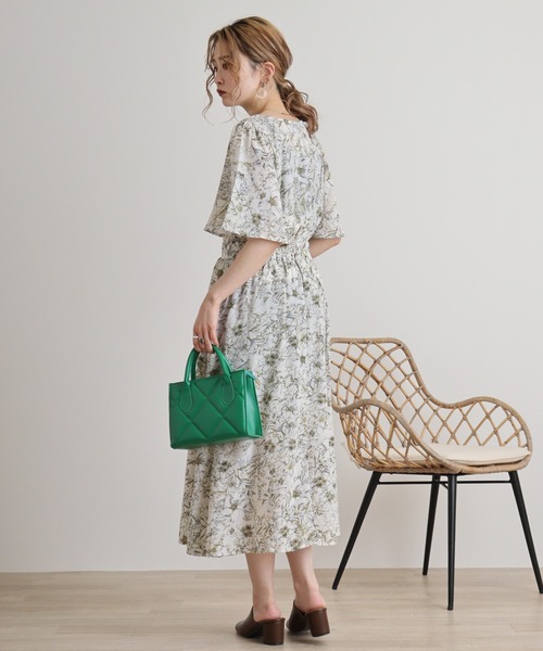 MARBLE WALTS（マーブルワルツ）の「MARBLE WALTZ　ウエストギャザー切替半袖ワンピース（ワンピース・レディース・ピンクベージュ/ベージュ/キナリ/ブラック・M）」の8枚目の写真