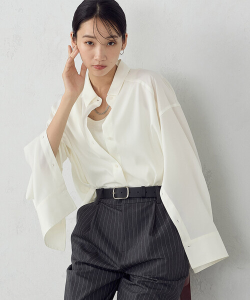 COMME CA ISM(コムサイズム)の「ストレッチポリエステルブロード ヨーク切替シャツ(シャツ/ブラウス・レディース・ストライプ/オフホワイト・MEDIUM/LARGE)」の5枚目の写真