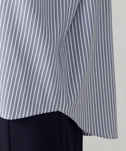 COMME CA ISM(コムサイズム)の「ストレッチポリエステルブロード ヨーク切替シャツ(シャツ/ブラウス・レディース・ストライプ/オフホワイト・MEDIUM/LARGE)」の15枚目の写真