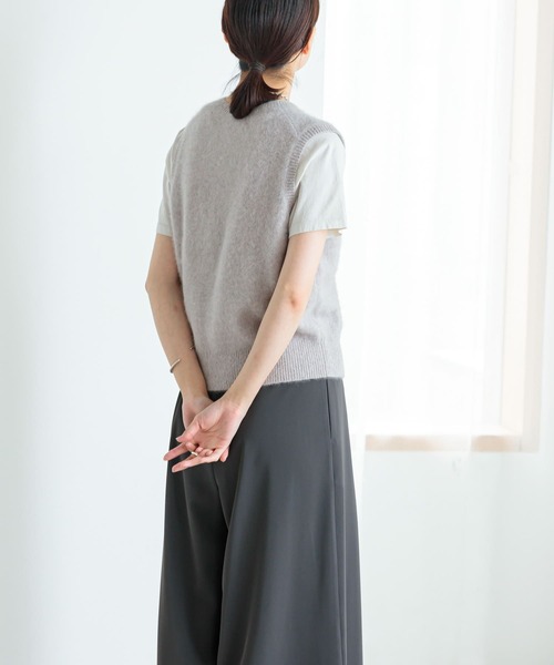 URBAN RESEARCH（アーバンリサーチ）の「FOX/CASHMEREベスト（ベスト・レディース・ネイビー/レッド/ライトグレー・FREE）」の13枚目の写真