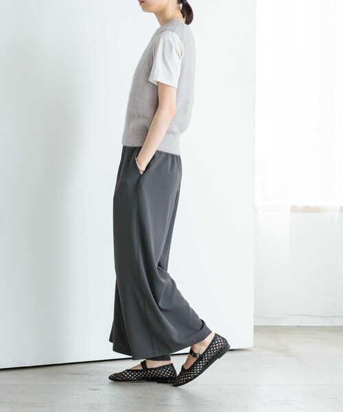 URBAN RESEARCH（アーバンリサーチ）の「FOX/CASHMEREベスト（ベスト・レディース・ネイビー/レッド/ライトグレー・FREE）」の10枚目の写真