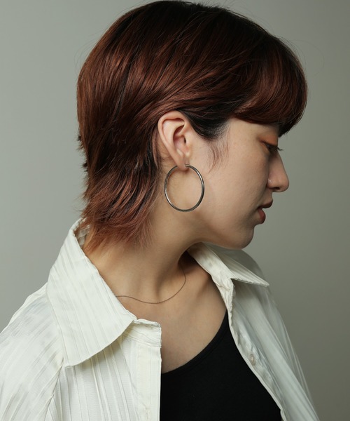 ORLEAN（オルレアン）の「【ORLEAN】メタルフープピアス 45mm（ピアス（両耳用）・レディース・ゴールド/シルバー・フリー）」の6枚目の写真