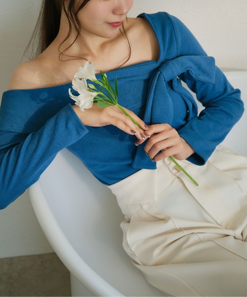 fupel（フぺル）の「One shoulder ribbon design tops / ワンショルダーリボンデザイントップス（Tシャツ/カットソー・レディース・ライトブルー/ブラック・FREE）」の14枚目の写真