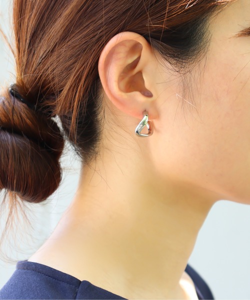 ieLS(イエルズ)の「金属アレルギー対応「ieLS」ステンレス ポストフープピアス(ピアス(両耳用)・レディース・シルバー/ゴールド・ONE SIZE)」の3枚目の写真