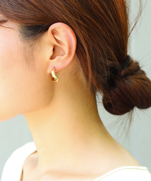 ieLS(イエルズ)の「金属アレルギー対応「ieLS」ステンレス ポストフープピアス(ピアス(両耳用)・レディース・シルバー/ゴールド・ONE SIZE)」の5枚目の写真