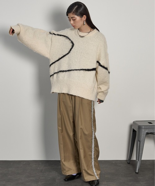 THE YOn（ザヨン）の「ニュアンスラインブラッシュドニットプルオーバー（ニット/セーター・レディース・ピンク/アイボリー/ブラック・FREE）」の11枚目の写真