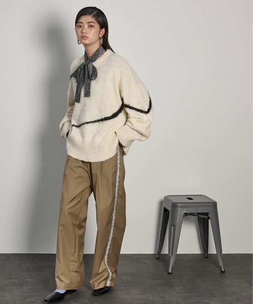 THE YOn（ザヨン）の「ニュアンスラインブラッシュドニットプルオーバー（ニット/セーター・レディース・ピンク/アイボリー/ブラック・FREE）」の13枚目の写真