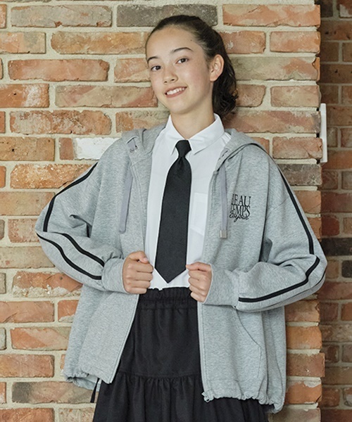 pom ponette junior（ポンポネットジュニア）の「ソリッドネクタイ（ネクタイ・キッズ・ブラック/グレー・FREE）」の2枚目の写真