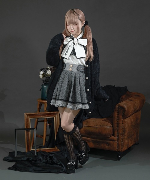 Pal elfy(パルエルフィー)の「ふわふわシャギーカーディガン/地雷系 量産型(カーディガン/ボレロ・レディース・オフホワイト/ブラック・フリー)」の8枚目の写真