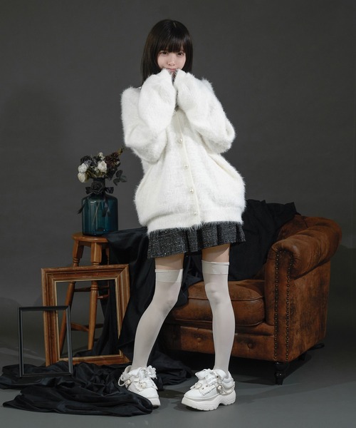 Pal elfy(パルエルフィー)の「ふわふわシャギーカーディガン/地雷系 量産型(カーディガン/ボレロ・レディース・オフホワイト/ブラック・フリー)」の5枚目の写真