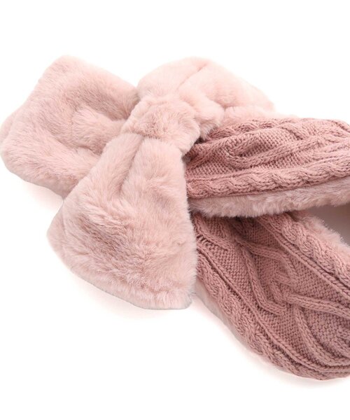 Ampersand(アンパサンド)の「ふわふわリボンマフラー(マフラー・キッズ・ピンク/グレー/アイボリー・120/140)」の8枚目の写真