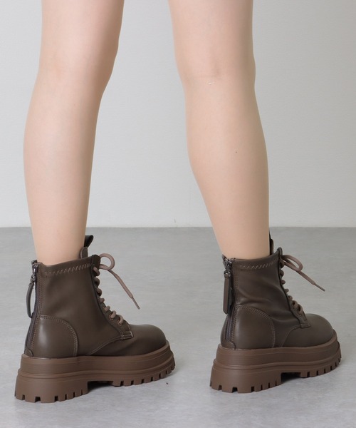 セール】レザー調 ラウンドトゥ レースアップ ショート ブーツ（ブーツ