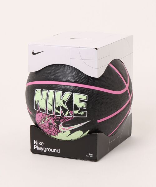 NIKE(ナイキ)の「《NIKEアパレル》エブリデイプレイグラウンド8Pグラフィック(スポーツグッズ・メンズ・レッド系/ブラック×ゴールド/グリーン系/パープル/ブラック系その他/ブルー系その他・5号/7号/フリー)」の3枚目の写真