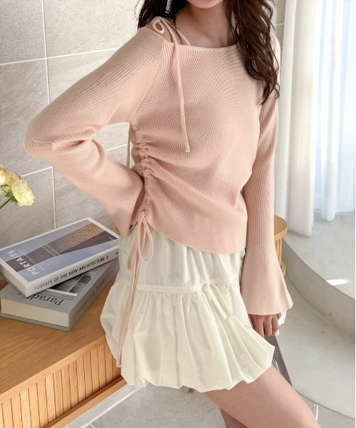 clear（クリア）の「サイドドロスト肩リボンワンショルニットトップス[細見え　肩見せ] ≪2024AW新作≫（ニット/セーター・レディース・ボルドー/ブラック/アイボリー/杢グレー/ピンク/ミント・F）」の8枚目の写真