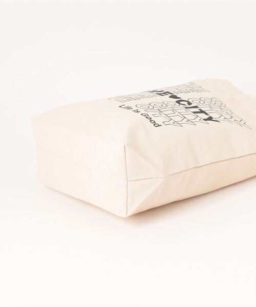 WAVE CITY（ウェイブシティ）の「【WAVECITY/ウェイブシティ】WAVE CITY OrganicCotton Tote BAG/オーガニックコットン素材ノートパソコン収納可能サイズブランドロゴトートパック（10L)（トートバッグ・メンズ・ホワイト系その他3/ホワイト系その他/ホワイト系その他2・FREE）」の16枚目の写真