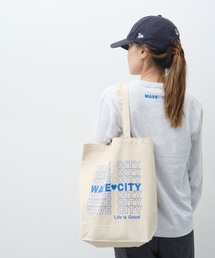 WAVE CITY（ウェイブシティ）の「【WAVECITY/ウェイブシティ】WAVE CITY OrganicCotton Tote BAG/オーガニックコットン素材ノートパソコン収納可能サイズブランドロゴトートパック（10L)（トートバッグ）」