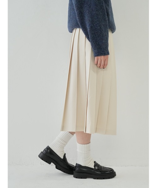 Bargiee(バージー)の「プリーツ ミディスカート(スカート・レディース・アイボリー/ブラック・SMALL/MEDIUM)」の21枚目の写真