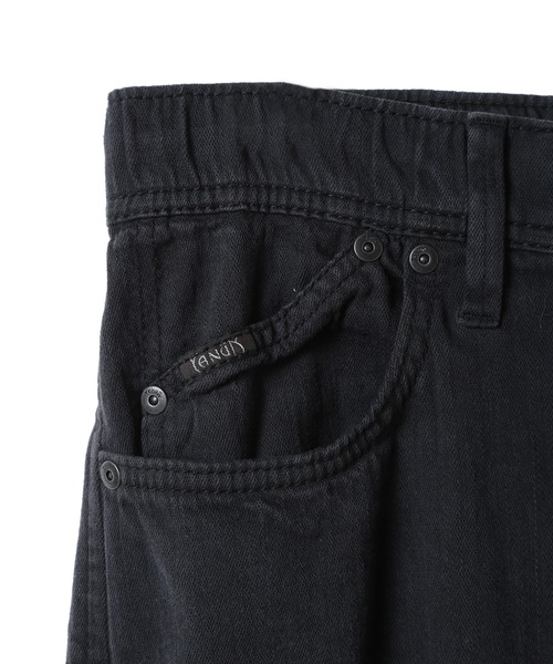 MEN'S BIGI（メンズビギ）の「【YANUK/ヤヌーク】別注 Resort Jeans（デニムパンツ・メンズ・ブラック/ホワイト・04/03/02/01）」の8枚目の写真