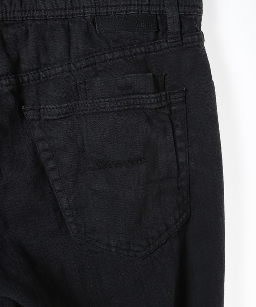 MEN'S BIGI（メンズビギ）の「【YANUK/ヤヌーク】別注 Resort Jeans（デニムパンツ・メンズ・ブラック/ホワイト・04/03/02/01）」の4枚目の写真