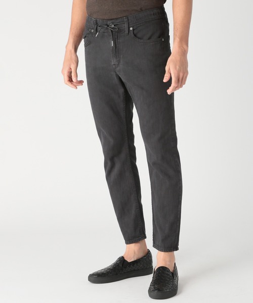 MEN'S BIGI（メンズビギ）の「【YANUK/ヤヌーク】別注 Resort Jeans（デニムパンツ・メンズ・ブラック/ホワイト・04/03/02/01）」の17枚目の写真