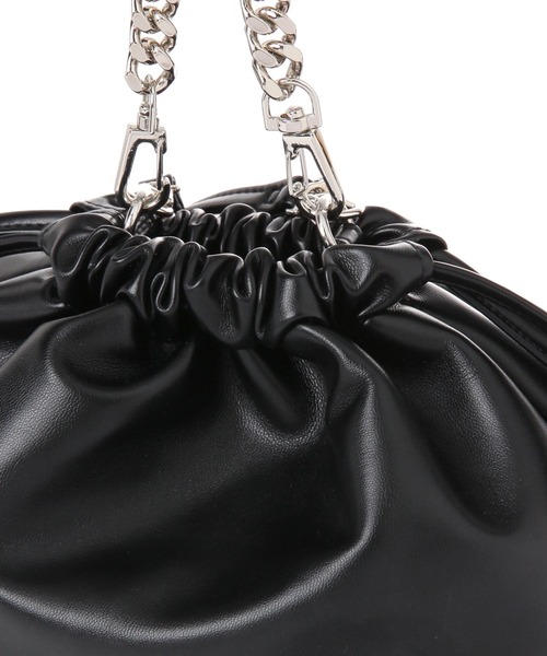 LAKOLE（ラコレ）の「チェーンハンドル2WAYショルダーバッグ / 253087（ショルダーバッグ・レディース・ライトブルー/ブラック/シルバー・FREE）」の10枚目の写真