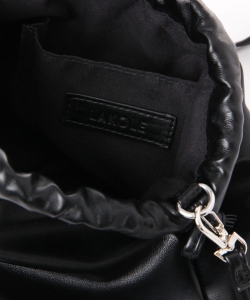 LAKOLE（ラコレ）の「チェーンハンドル2WAYショルダーバッグ / 253087（ショルダーバッグ・レディース・ライトブルー/ブラック/シルバー・FREE）」の12枚目の写真