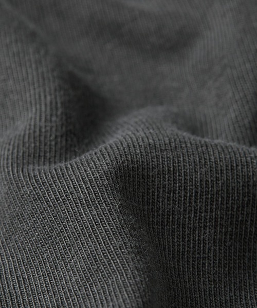 G-STAR（ジースター）の「BACK ZIP OVERDYED TOP/バックジップオーバーダイスリーブレストップス（Tシャツ/カットソー・レディース・ダークブラック/ブルー系その他/ベージュ系その他・MEDIUM/SMALL/X-SMALL）」の4枚目の写真