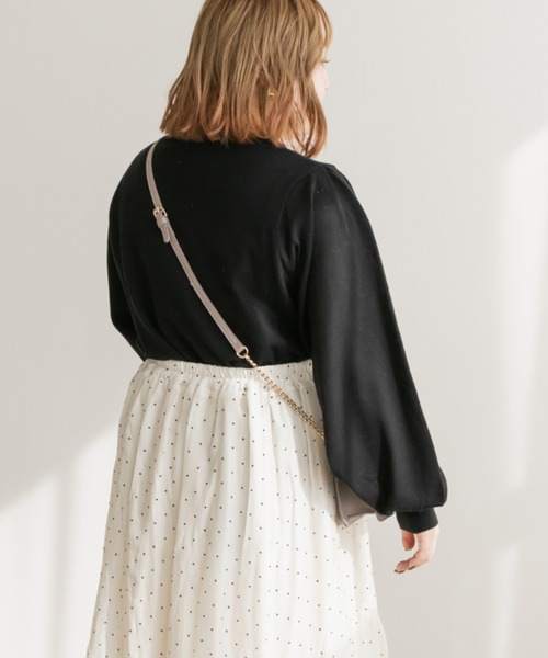 CLETTE(クレット)の「スカラップVネックニット(ニット/セーター・レディース・オフホワイト/ラベンダー/ブラック・4L/3L/LL)」の22枚目の写真