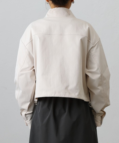 COLONY 2139（コロニートゥーワンスリーナイン）の「2WAYカラー立体ポケットショートブルゾン（ブルゾン・レディース・カーキ/ブラック/アイボリー・FREE）」の12枚目の写真