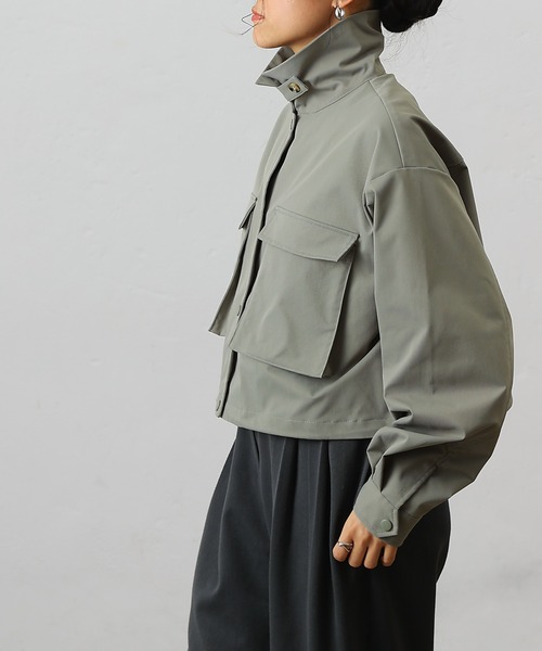 COLONY 2139（コロニートゥーワンスリーナイン）の「2WAYカラー立体ポケットショートブルゾン（ブルゾン・レディース・カーキ/ブラック/アイボリー・FREE）」の19枚目の写真