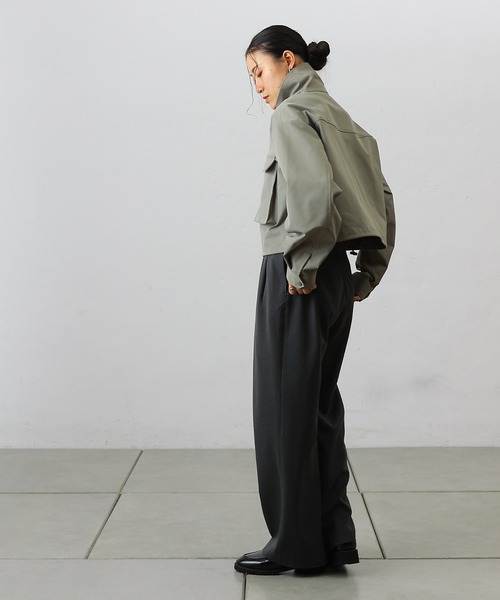 COLONY 2139（コロニートゥーワンスリーナイン）の「2WAYカラー立体ポケットショートブルゾン（ブルゾン・レディース・カーキ/ブラック/アイボリー・FREE）」の16枚目の写真