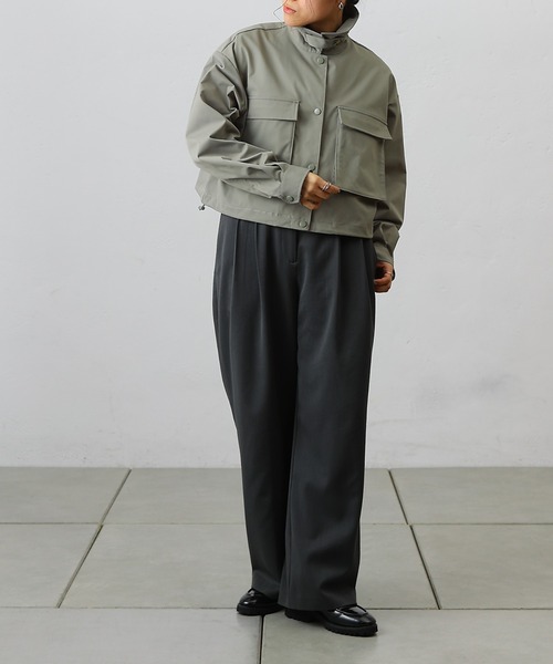 COLONY 2139（コロニートゥーワンスリーナイン）の「2WAYカラー立体ポケットショートブルゾン（ブルゾン・レディース・カーキ/ブラック/アイボリー・FREE）」の15枚目の写真