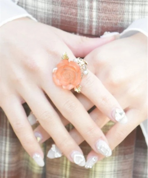 axes femme(アクシーズファム)の「フェイバリットローズリング(リング・レディース・グリーン/ホワイト/レッド/ピンク/パープル/イエロー/オレンジ/ブルー/サックスブルー/ブラック・FREE)」の1枚目の写真