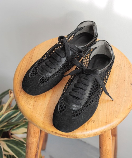 LOWRYS FARM（ローリーズファーム）の「サッカーシューズ 284425（スニーカー・レディース・アイボリー/ブラック/ブラウン/ホワイト/ブラック系その他・MEDIUM/LARGE）」の19枚目の写真