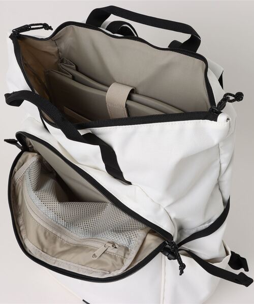 THE NORTH FACE(ザノースフェイス)の「【THE NORTH FACE/ザ ノースフェイス】BOULDER TOTE PACK(バックパック/リュック・メンズ・ブラック/ブルー/カーキ/ホワイト・FREE)」の13枚目の写真