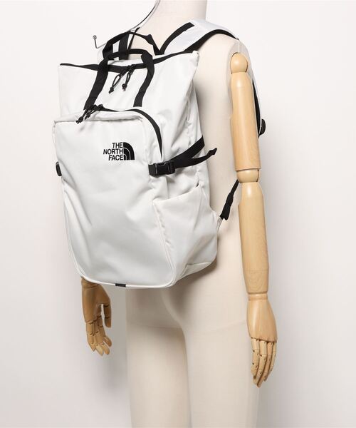 THE NORTH FACE(ザノースフェイス)の「【THE NORTH FACE/ザ ノースフェイス】BOULDER TOTE PACK(バックパック/リュック・メンズ・ブラック/ブルー/カーキ/ホワイト・FREE)」の14枚目の写真