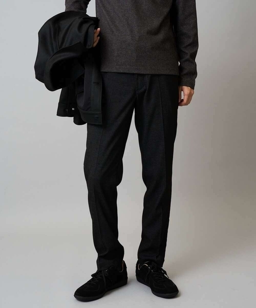 a.v.v（アーヴェヴェ）の「【イージーケア】スマートシャンブレースラックス(スマートシリーズ)セットアップ可（スラックス・メンズ・チャコールグレー/ネイビー・44/48/46/50）」の2枚目の写真