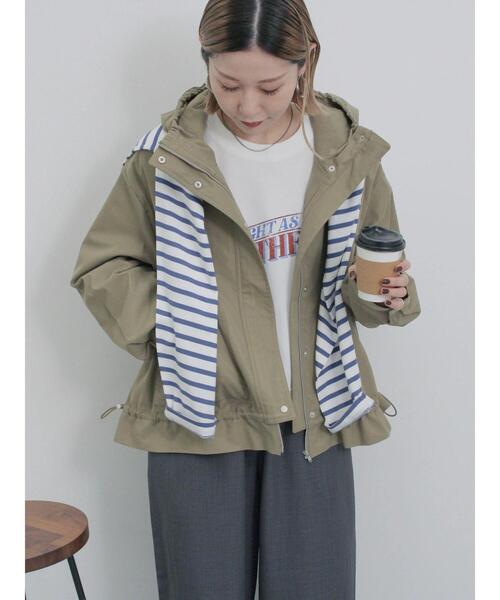 Samansa Mos2 blue（サマンサモスモスブルー）の「【撥水】ペプラムマウンテンパーカー（ブルゾン・レディース・キナリ/シルバーグレー/カーキ・F）」の6枚目の写真