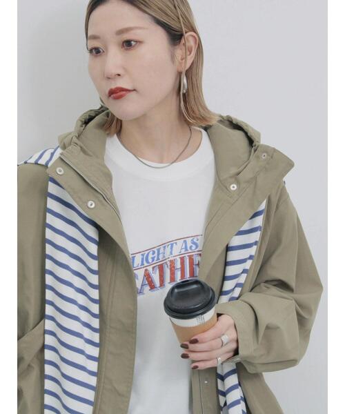 Samansa Mos2 blue（サマンサモスモスブルー）の「【撥水】ペプラムマウンテンパーカー（ブルゾン・レディース・キナリ/シルバーグレー/カーキ・F）」の7枚目の写真