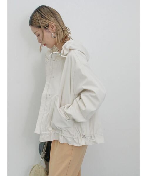 Samansa Mos2 blue（サマンサモスモスブルー）の「【撥水】ペプラムマウンテンパーカー（ブルゾン・レディース・キナリ/シルバーグレー/カーキ・F）」の15枚目の写真