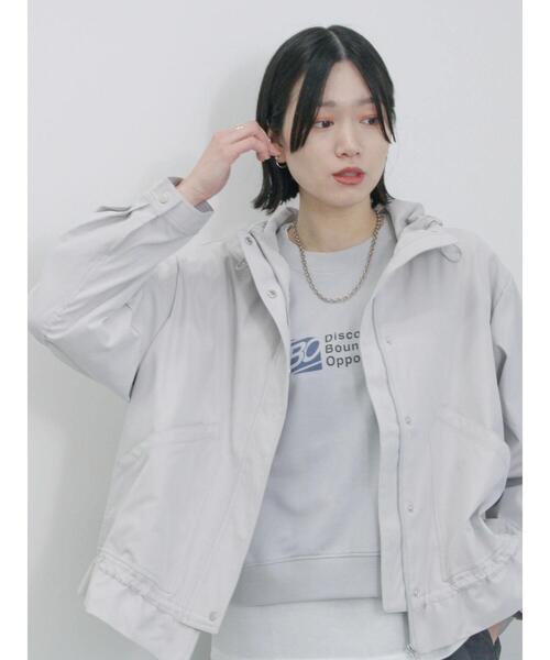 Samansa Mos2 blue（サマンサモスモスブルー）の「【撥水】ペプラムマウンテンパーカー（ブルゾン・レディース・キナリ/シルバーグレー/カーキ・F）」の19枚目の写真