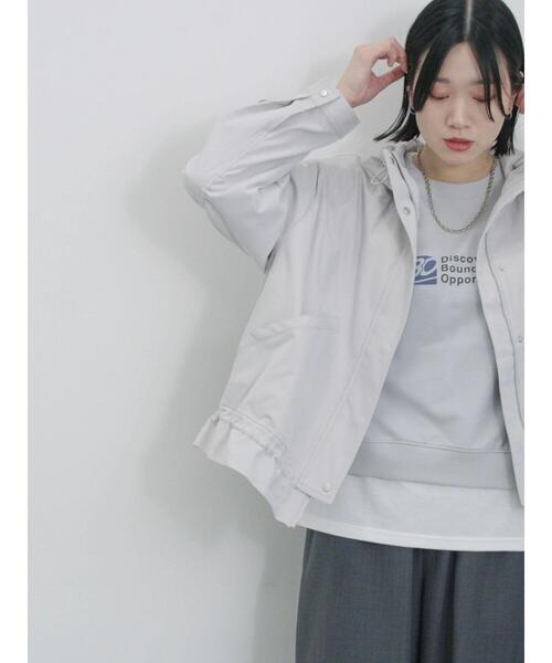 Samansa Mos2 blue（サマンサモスモスブルー）の「【撥水】ペプラムマウンテンパーカー（ブルゾン・レディース・キナリ/シルバーグレー/カーキ・F）」の21枚目の写真